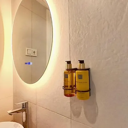 Myhome Urban Apartments-air Conditioning-city Center