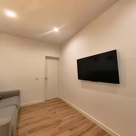 Myhome Urban Apartments-air Conditioning-city Center