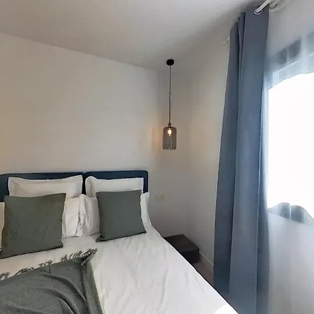 Myhome Urban Apartments-air Conditioning-city Center Apartman *