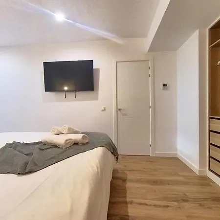 Appartement Myhome Urban Apartments-air Conditioning-city Center