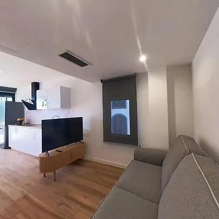 Myhome Urban Apartments-air Conditioning-city Center Lejlighed