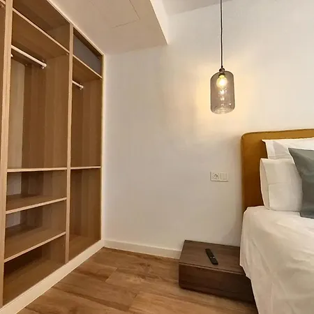 Lejlighed Myhome Urban Apartments-air Conditioning-city Center