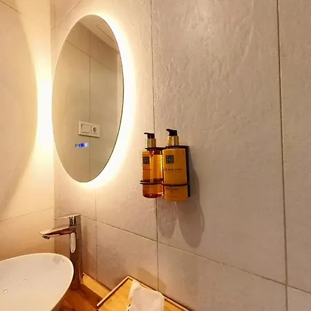 Appartement Myhome Urban Apartments-air Conditioning-city Center