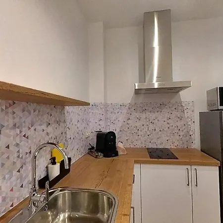 Myhome Urban Apartments-air Conditioning-city Center Lejlighed *