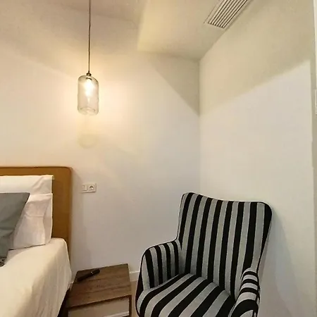 Lejlighed Myhome Urban Apartments-air Conditioning-city Center *